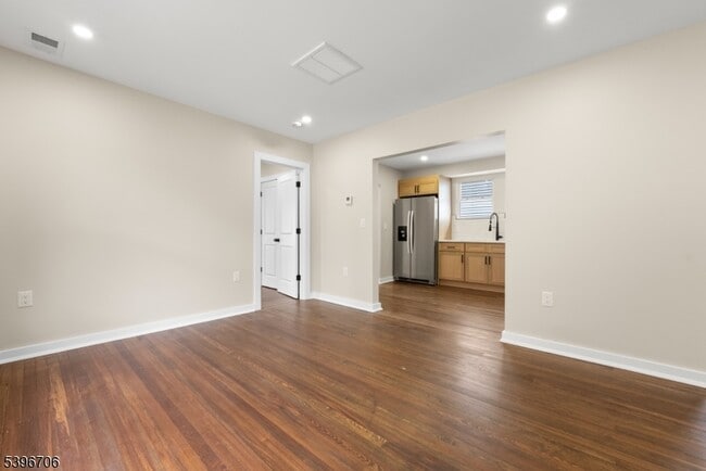 Foto del edificio - 218 Ampere Pkwy