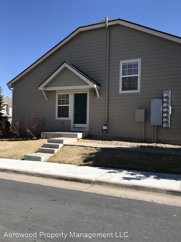 Primary Photo - 3 br, 2 bath House - 1296 S. Zeno Circle u...