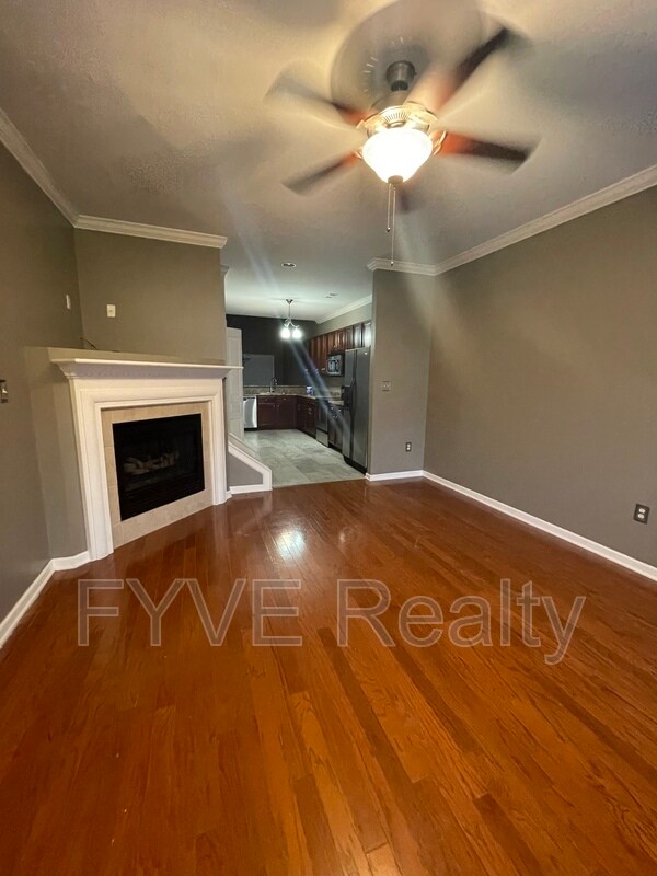 Foto del edificio - 10761 Carpenter Run Ln