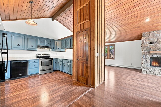 Building Photo - 28248 Harebell Ln