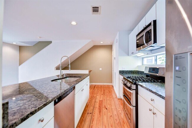 Foto del edificio - 822 Ruthven St