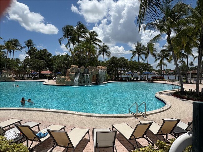 Foto del edificio - 10730 NW 66th St