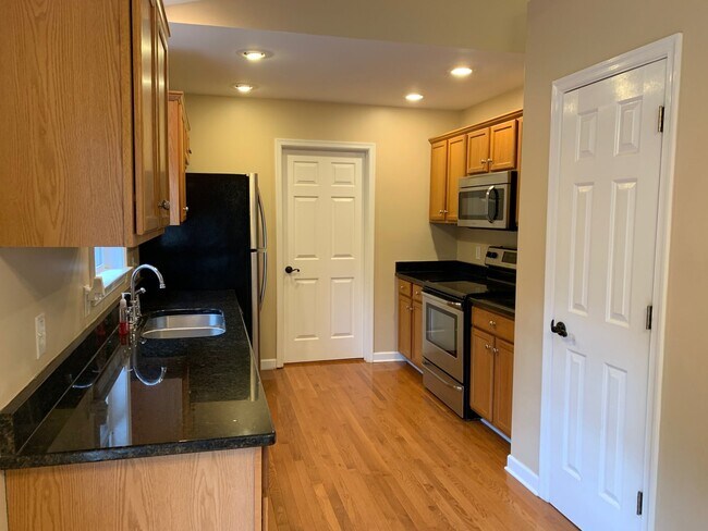 Foto del edificio - For Rent: Beautiful 3BR/2BA Home in Graham...