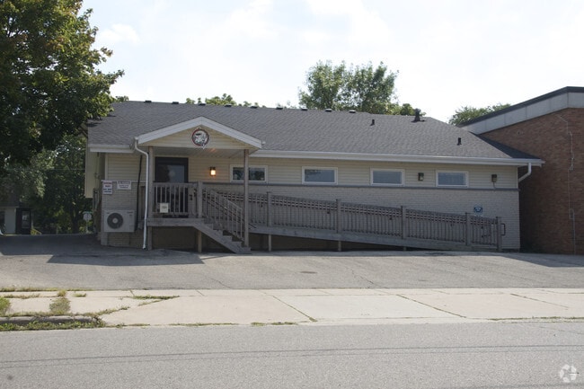 Building Photo - Riverview Manor
