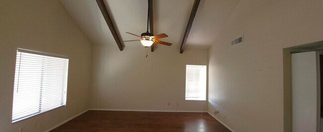 Foto del edificio - 1ST FULL MONTHS RENT FREE!!! AFFORDABLE UNIT IN NORTH PHOENIX!!!