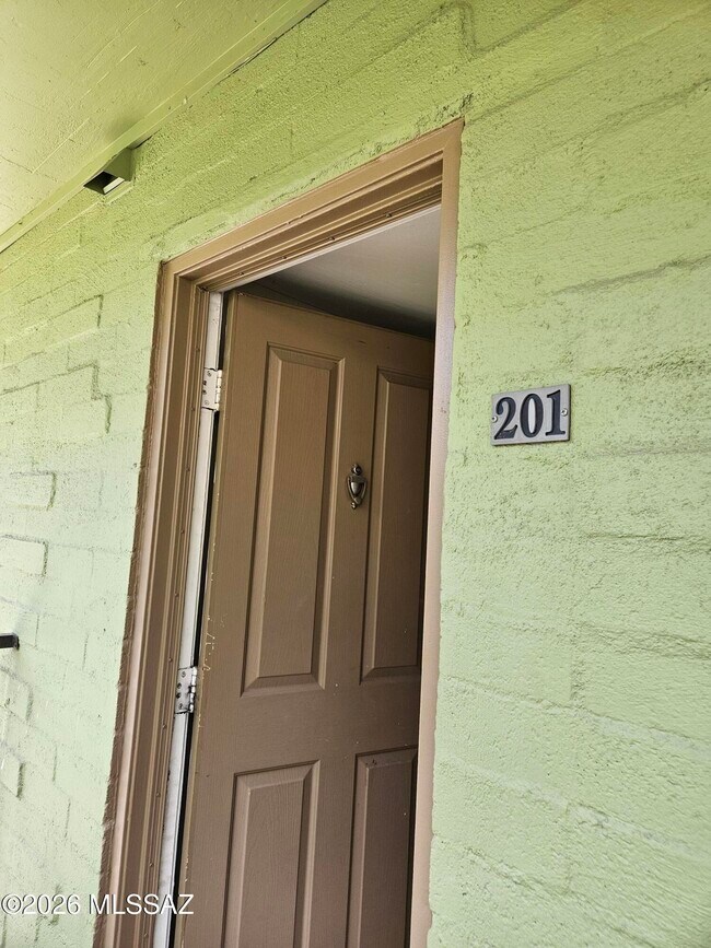 Foto del edificio - 901 N Euclid Ave