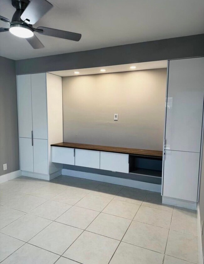 Building Photo - 3665 Silver Lace Ln