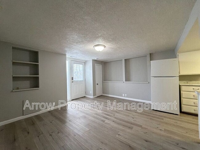 Foto del edificio - 2840 Starr St