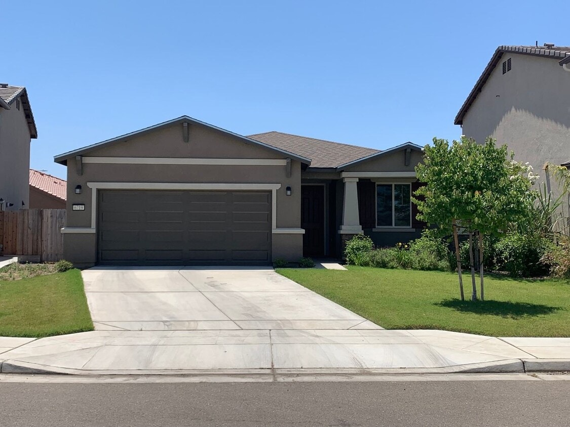 3 br, 2 bath House 6719 E Geary St House for Rent in Fresno, CA