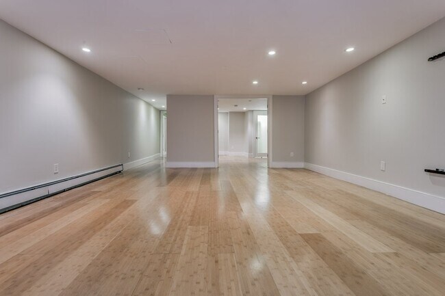 Foto del edificio - 325 Columbus Ave