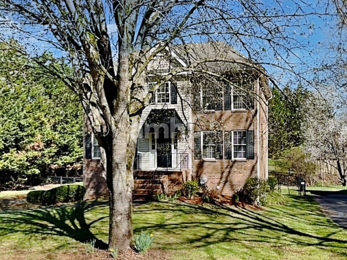 Primary Photo - 6731 Fairwood Ct