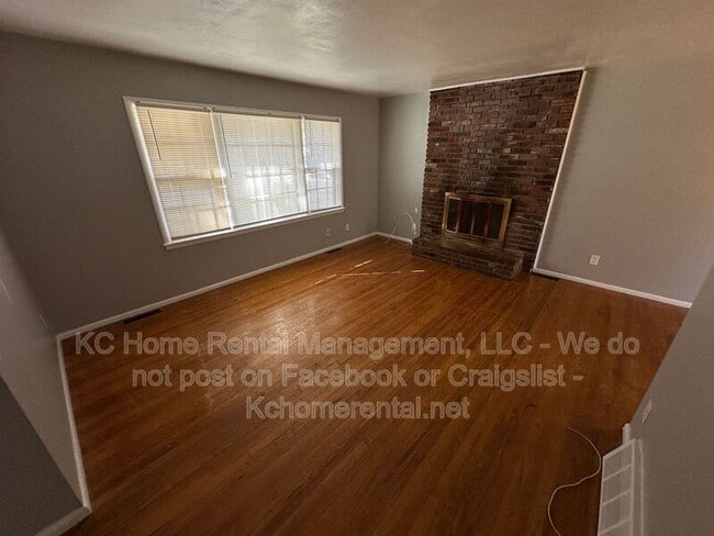 Building Photo - 7906 E 93rd St