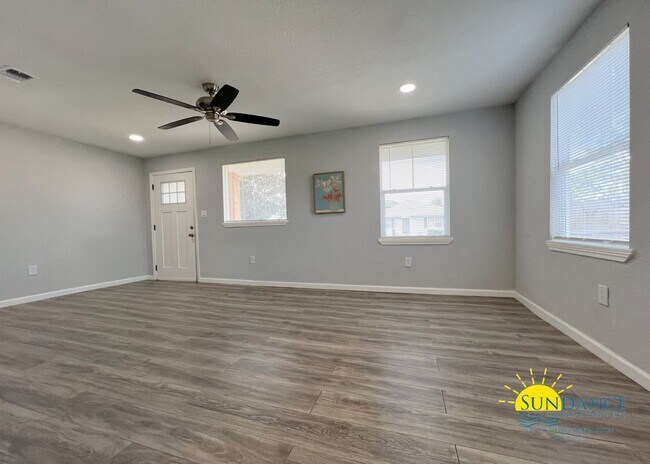 Foto del edificio - Great Cottage with many custom updates!