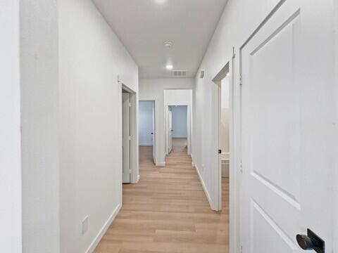 Foto del edificio - 5811 Urbana Pl