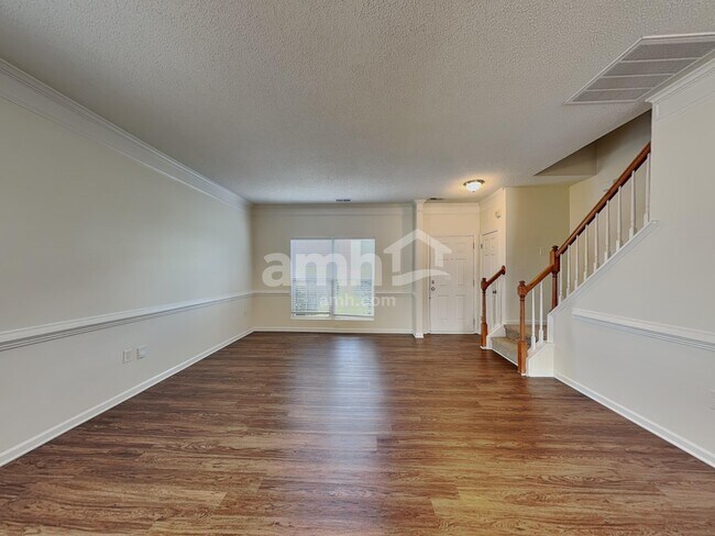 Foto del edificio - 8935 Hedge Maple Rd