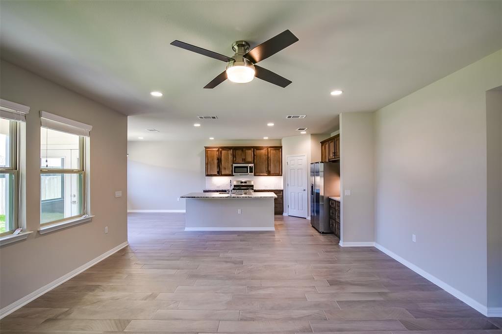 Building Photo - 837 Falkland Trace