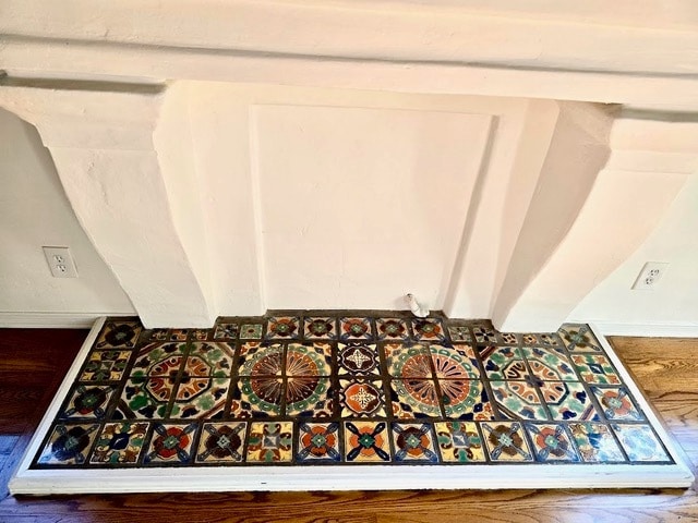 Fireplace - 616 N Orange Dr