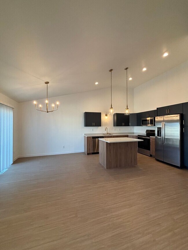 Foto del edificio - 3 Bedroom 3 Bathroom Townhomes