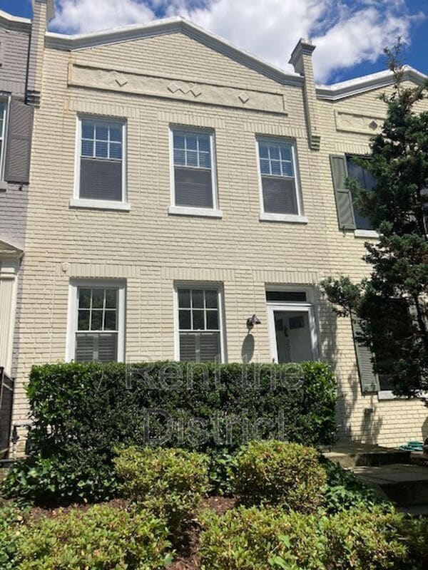 Photo - 2015 37th St NW House