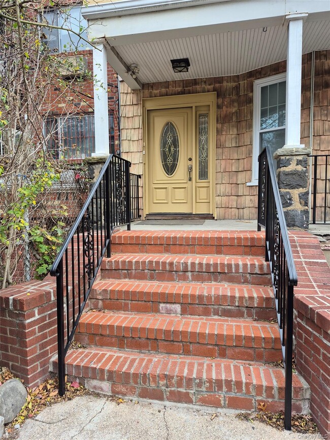 Foto del edificio - 84-31-84101 101st St