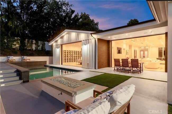 Building Photo - 4635 Brewster Dr