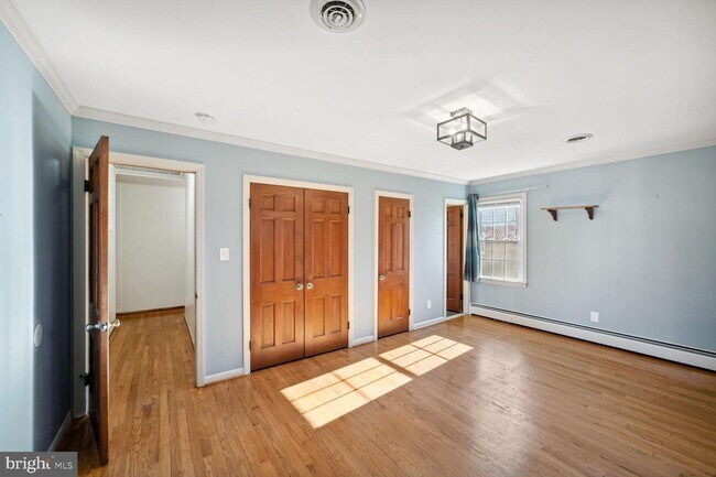 Building Photo - 4322 Cross Country Dr
