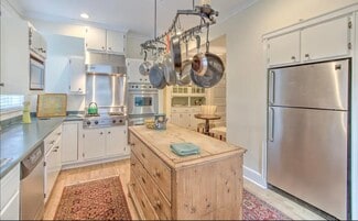 Building Photo - 1515 Goodbar Ave