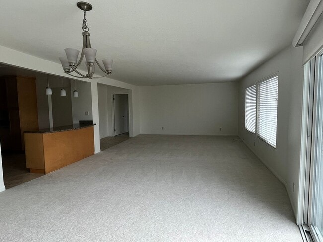 Foto del edificio - FANTASTIC CONDO IN THE HEART OF BELMONT SH...