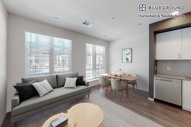 Foto del edificio - 2600 Lawrence St