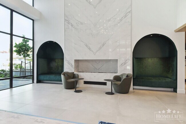 Photo du bâtiment - Modern 2 Bed, 1 Bath Condo at Holland 2 – Available Now!