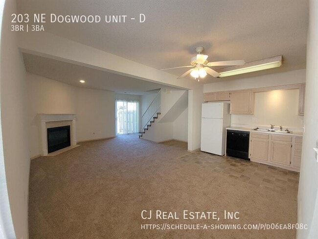 Building Photo - 203 NE Dogwood St
