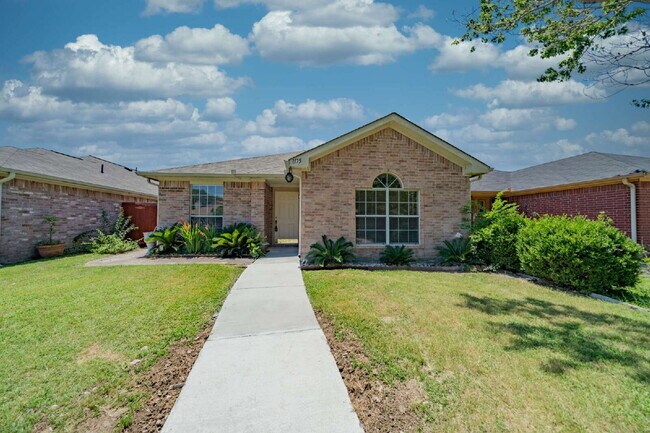 Foto del edificio - Cute 3 bed, 2 bath home in Grand Prairie