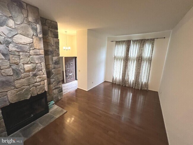 Foto del edificio - 8729 Sheridan Farms Ct