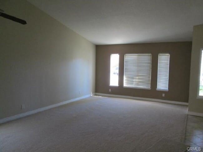 Building Photo - 25065 Wintergreen Ct