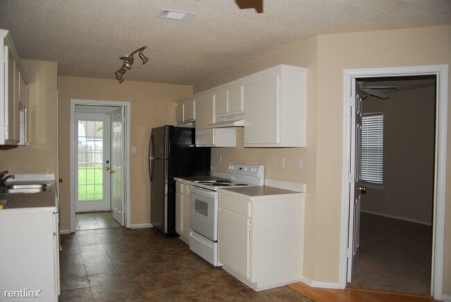 Building Photo - 2 br, 2 bath House - 10596 Bay Tree Dr