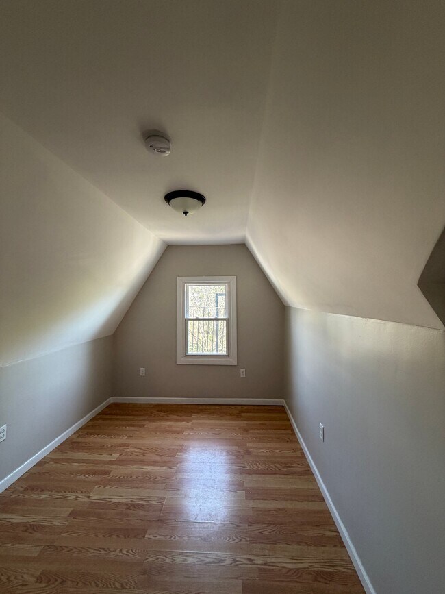 Foto del edificio - 49 Haledon Ave