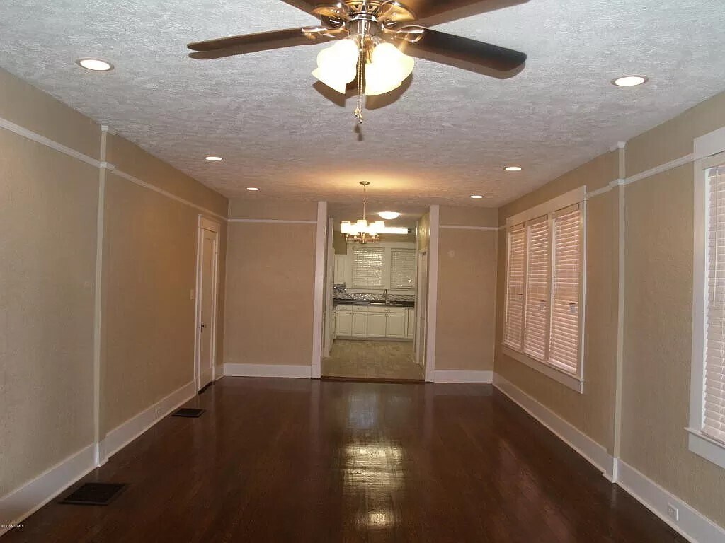 Primary Photo - 2307 28th Ave