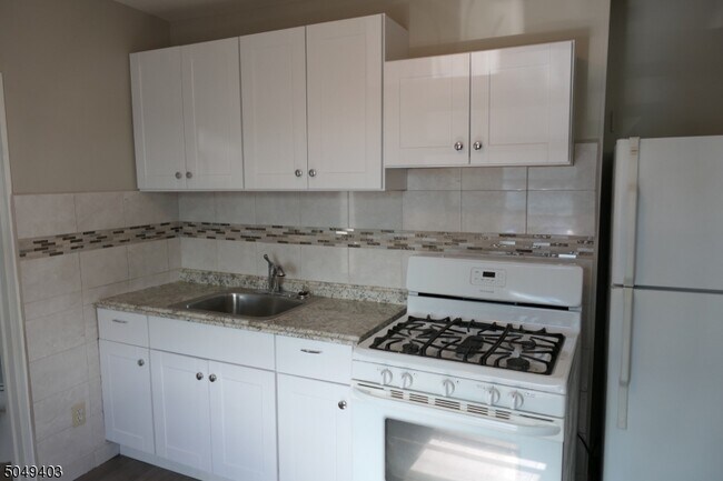 Foto del edificio - 145 Old Hoboken Rd