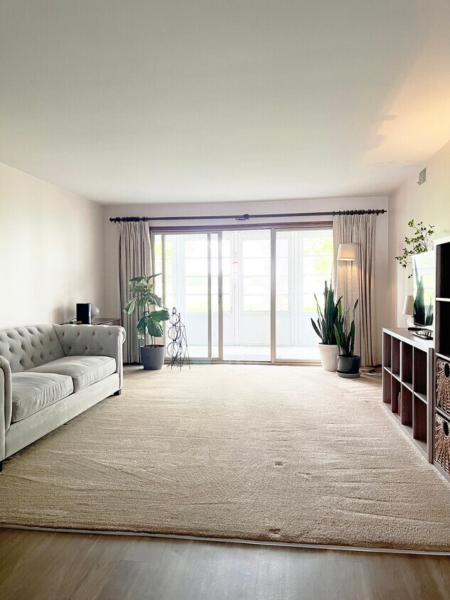 801 Kennely Rd Unit F84, Saginaw, MI 48609 Condo for Rent in Saginaw