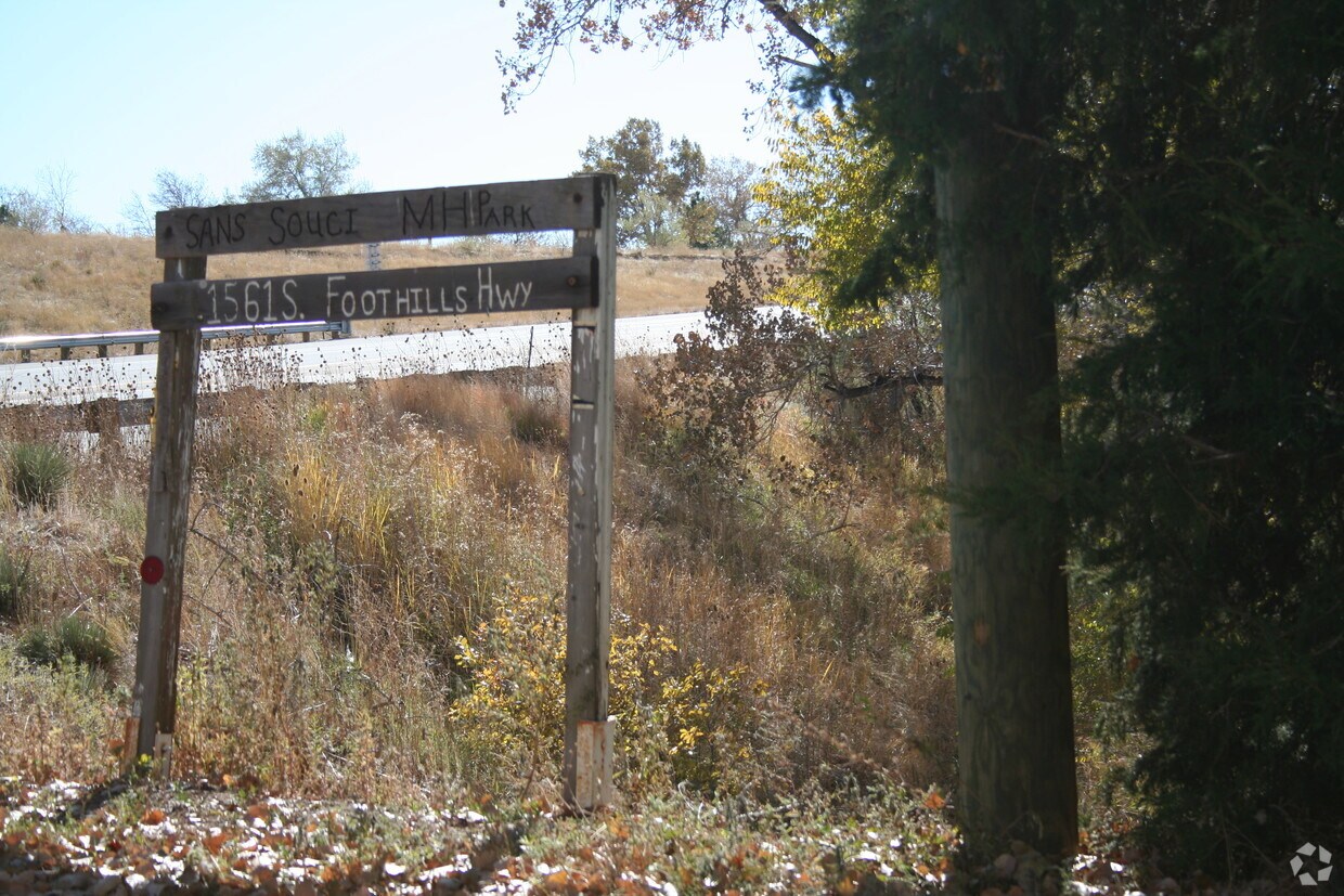 Building Photo - 1561 S Foothills Hwy