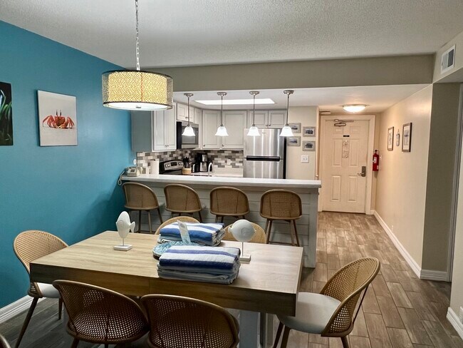 Foto del edificio - 14810 Windward Dr