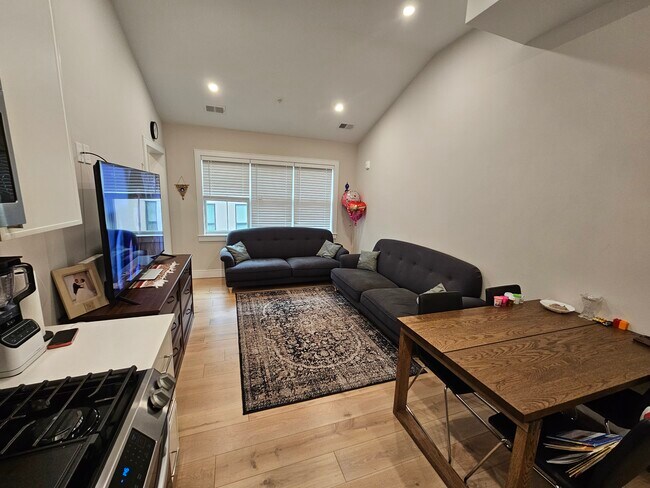 Foto del edificio - 9 Everett Sq