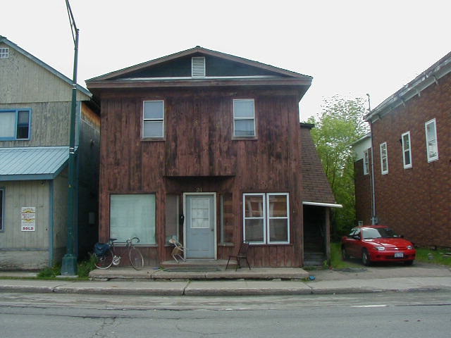 Primary Photo - 24 Main St