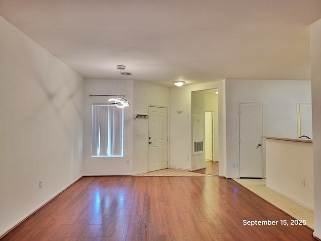 Foto del edificio - 1004 Duckhorn Ct