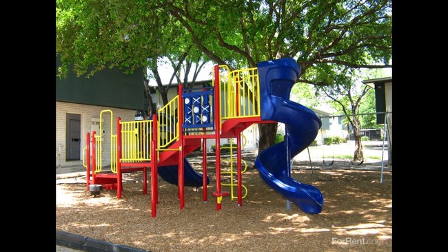 Área de juegos para niños - The Park on Bandera