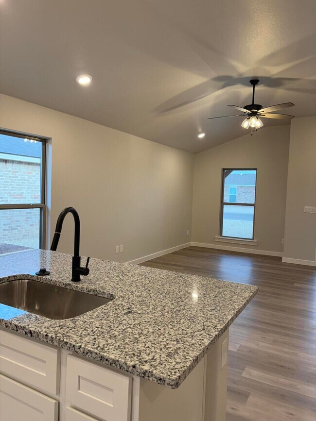 Foto del edificio - 7208 35th St