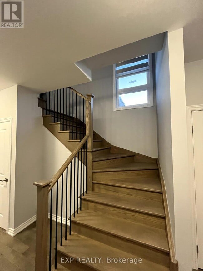 Building Photo - 5672-5672 Dorchester Rd