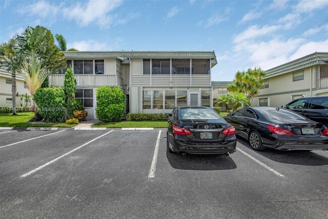 Building Photo - 712 Monaco Ct