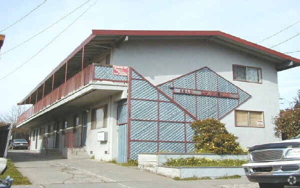 Foto del edificio - 5269 Riverside Ave
