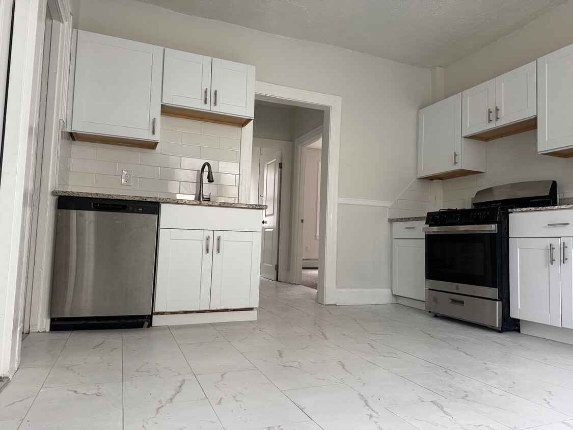 Foto principal - 109 Irving St
